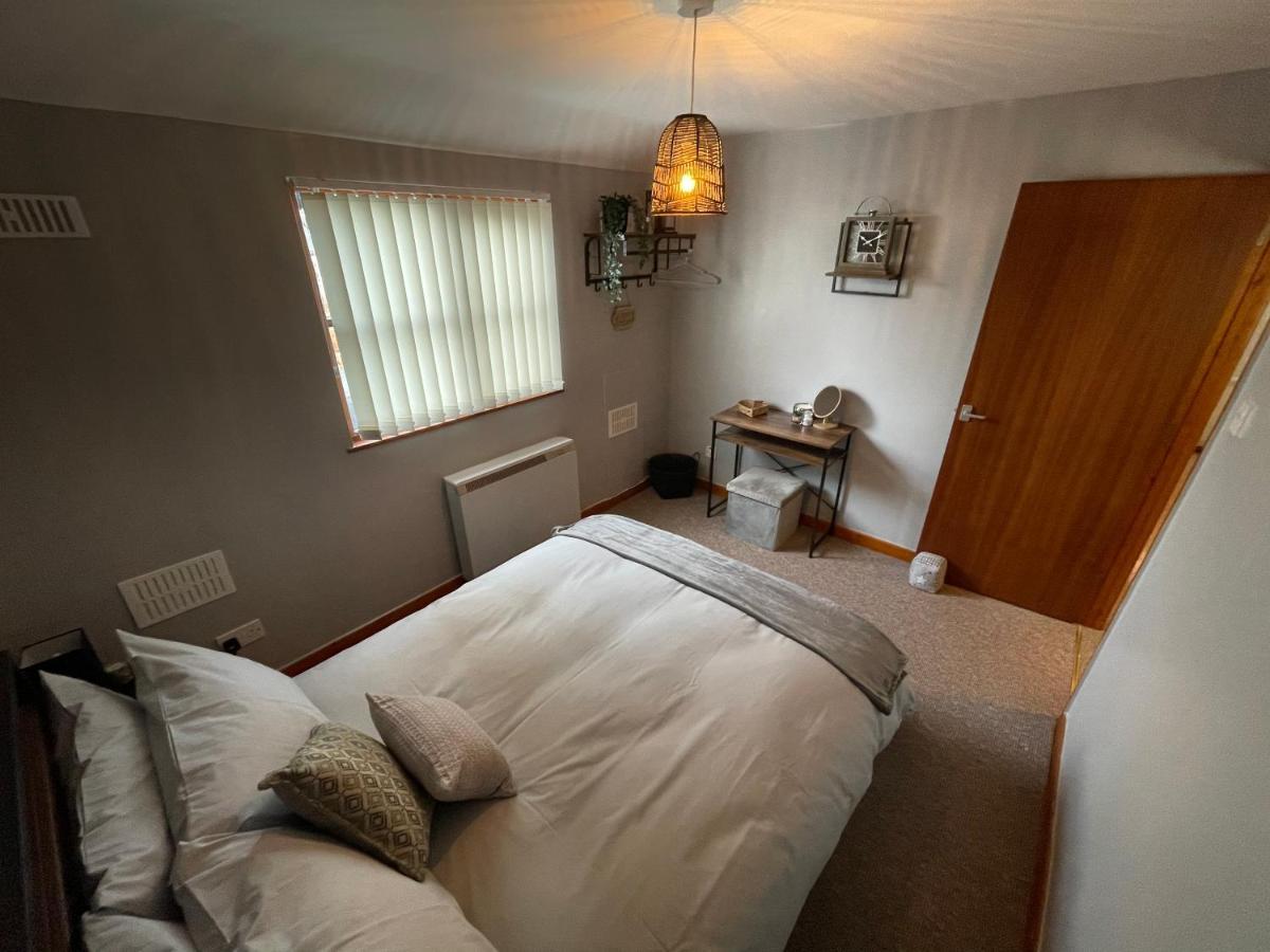 Westend Holiday Let 3 Brecon Exterior foto
